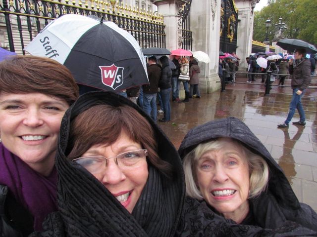 Rain or shine, we are at the gates of the palace.
