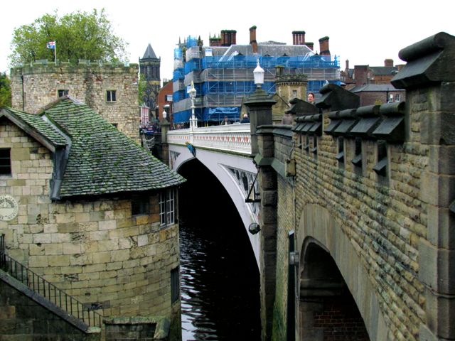 Bridge into York