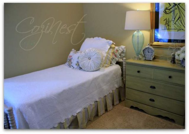 Jenny Lind Twin Bed