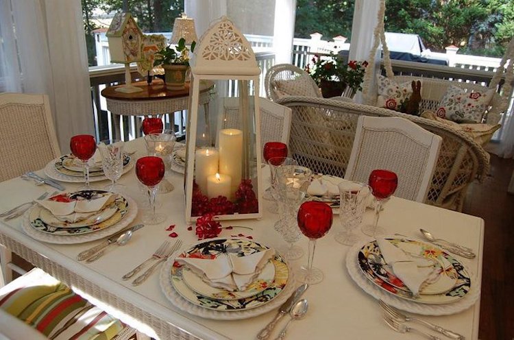 Valentine Lantern Table