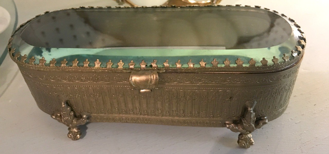 Vintage Spectacle Box